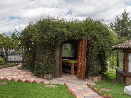 Un jardín fuera de Zaysant Ecolodge