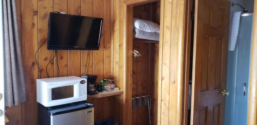 Dapur atau dapur kecil di Canyon Motel near Rocky Mountain National Park