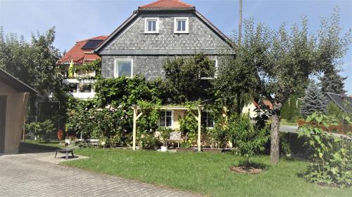 Un jardín fuera de Privatzimmer Lehmann