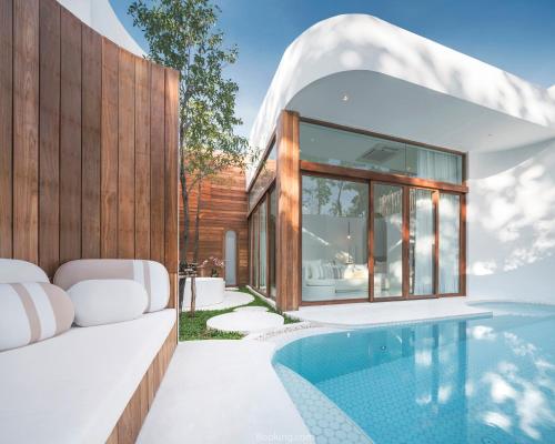 Bazén v ubytování SALA Samui Chaweng Beach Resort nebo v jeho okolí