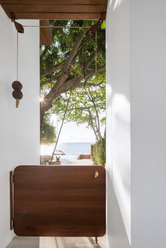 Balkón nebo terasa v ubytování SALA Samui Chaweng Beach Resort