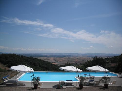 Swimmingpoolen hos eller tæt på Agriturismo Le Valli