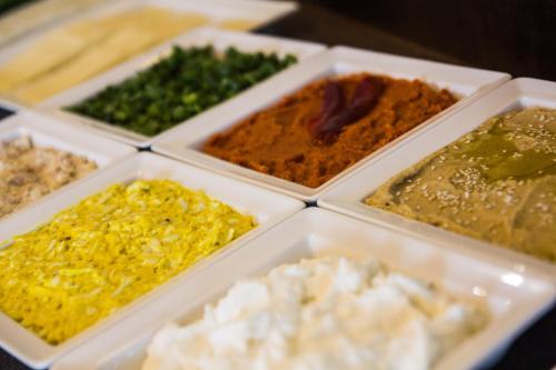 Makanan di atau berdekatan hotel