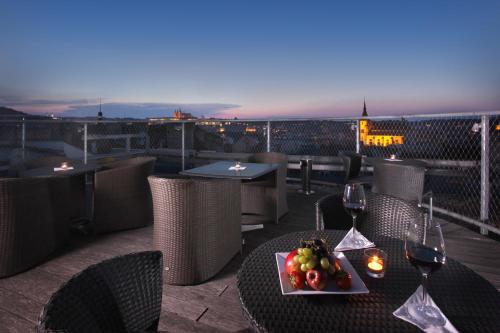 Nápoje v ubytování Metropol Design Hotel Old Town