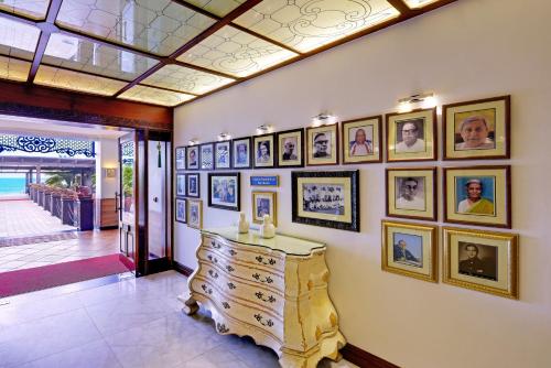 Posezení v ubytování Mayfair Palm Beach Resort