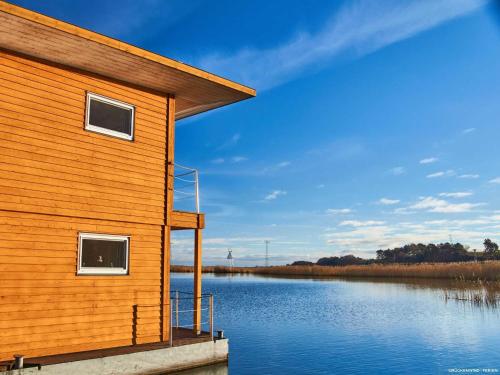 FLOATING HOUSES Classic _ Kroeslin – Photos 3