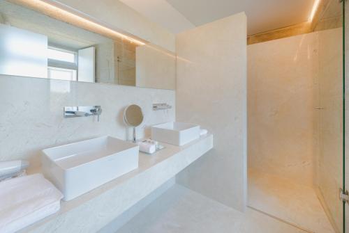 Phòng tắm tại Torre de Tebra