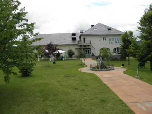 Gallery image of Hotel La Mora in Villaseca de Laciana