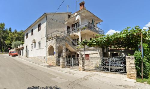 Apartments Ana 1684