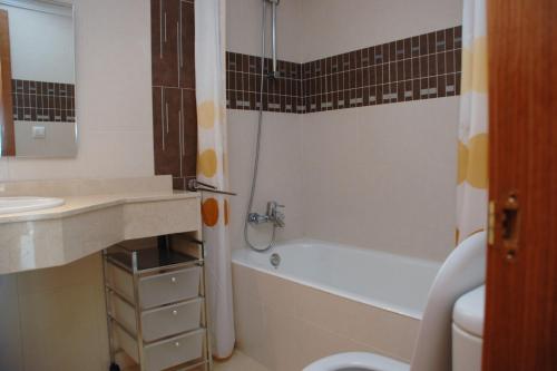 Kúpeľňa v ubytovaní Apartamentos Turísticos Mirador Del Mar