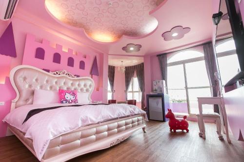 เตียงในห้องที่ Saint Petersburg