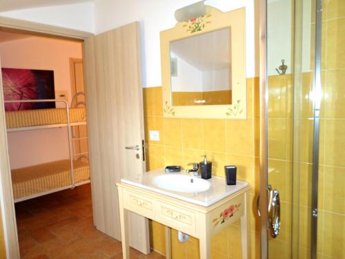 Ένα μπάνιο στο Bed and Breakfast Villa Algi