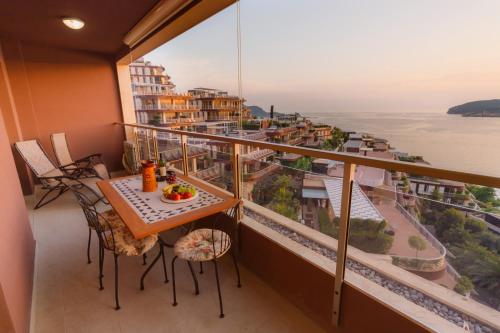 Fotografie z fotogalerie ubytování HarMony apartment v destinaci Budva