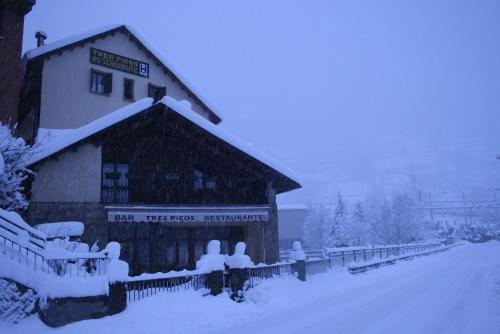 Gallery image of Tres Picos in Eriste