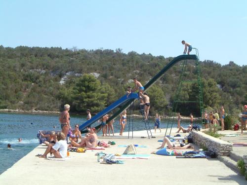Gallery image of Hotel Luka in Luka