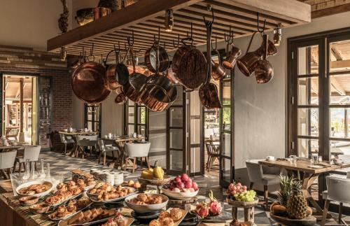 Jídlo v rezortu nebo okolí