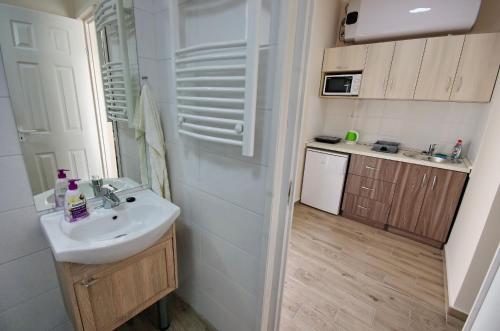 Lilien Deluxe 5700 Gyula, Galamb utca 52 kép - 3