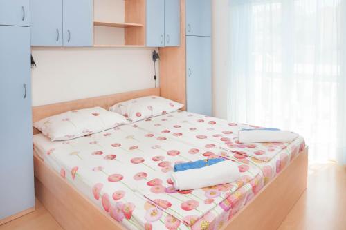 Katil atau katil-katil dalam bilik di Apartments Majić