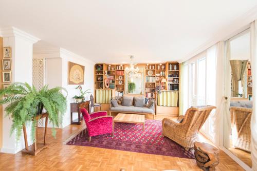 Veeve - Apartment near Pont de Grenelle