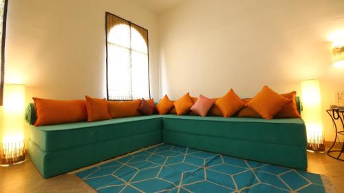 Ruang duduk di Villa 243