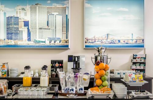 Comida no hotel ou em algum lugar perto