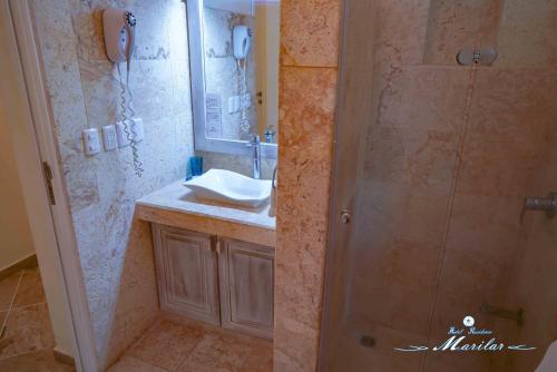 Ванна кімната в Hotel Residence Marilar