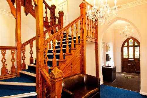 The lobby or reception area at YHA Canterbury 