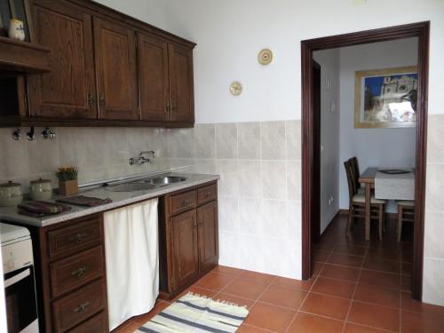 Köök või kööginurk majutusasutuses Apartamento 1 - Fundação de Veiros