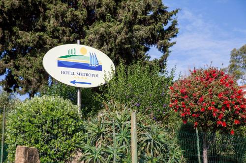 Πιστοποιητικό, βραβείο, πινακίδα ή έγγραφο που προβάλλεται στο Hotel Metropol