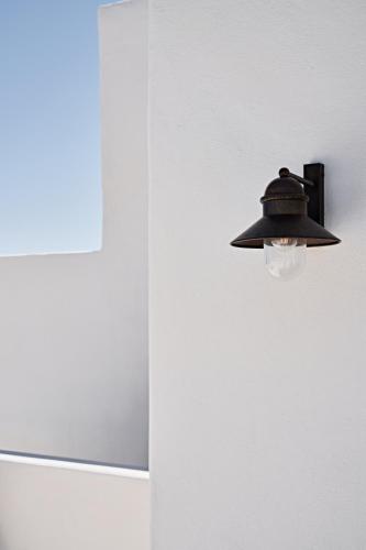 Imagen de la galería de Istoria, a Member of Design Hotels, en Perivolos