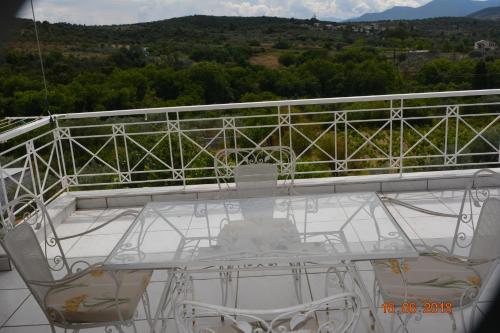 Gallery image of ELENI'S VILLAGE RELAXATION HOME in Edipsos