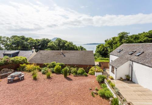 Gallery image of Oakbank Farm in Lamlash