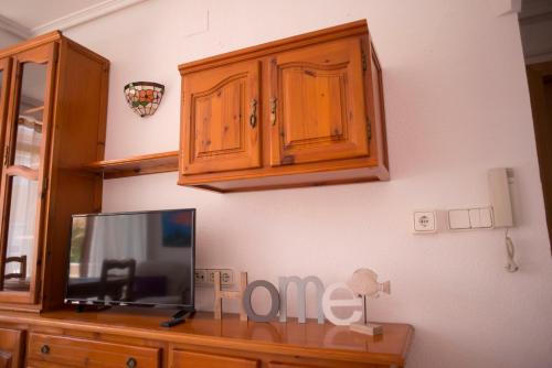 TV a/nebo společenská místnost v ubytování Good Morning Alicante