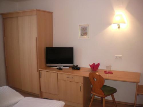 Gallery image of Hotel Lipeter & Bergheimat in Weissensee