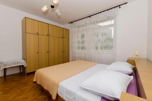 Apartment Tome G