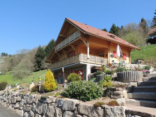 Budova, kde se bed and breakfast nachází