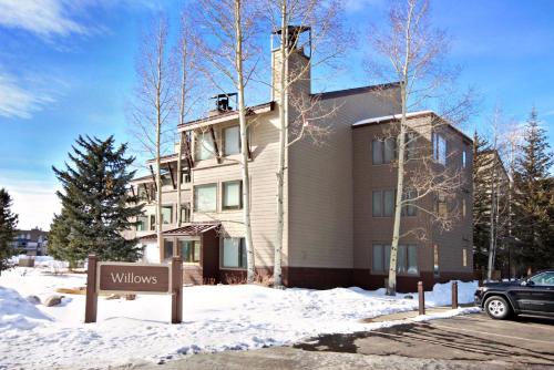 1710 the Willows Condo – Photos 3