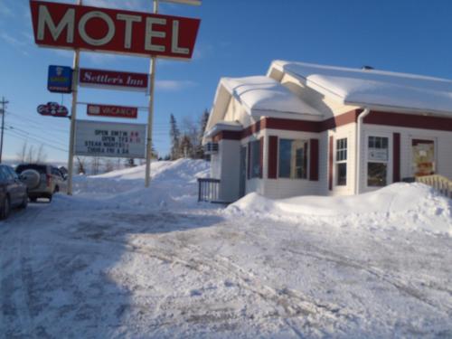 Settler's Inn & Motel – Photos 5
