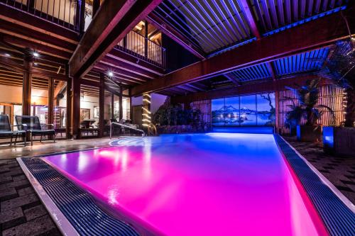 Bazén v ubytování Mauritius Hotel & Therme nebo v jeho okolí