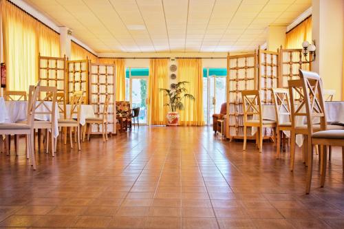 Hotel Tramontanaにあるレストランまたは飲食店