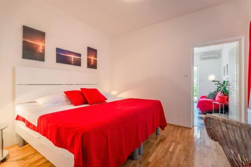 Gallery image of Cozy new flat for 2 or 3 in Hvar