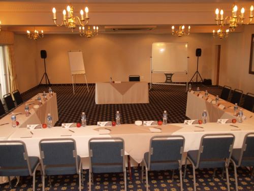 Zona business o sala conferenze di Premier Splendid Inn Pinetown