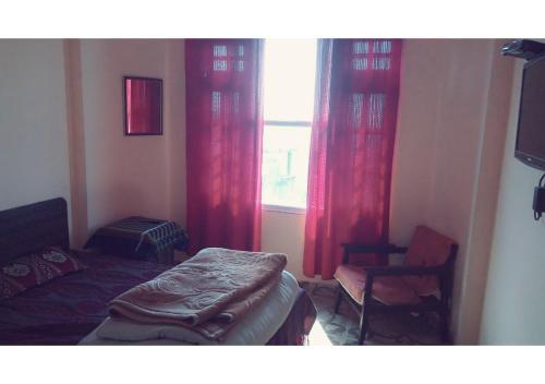 Posezení v ubytování Budget Friendly Rooms in Shimla