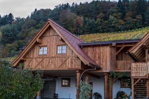 ドイチュランツベルクにあるWeinhof Klug-Krainerの木造家屋