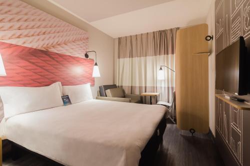 Katil atau katil-katil dalam bilik di ibis Erechim