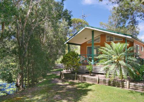 Un jardín fuera de Lorikeet Holiday Park