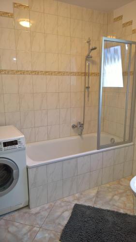 Ένα μπάνιο στο AS-Ferienwohnung