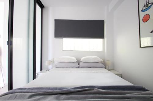 Hip & Cozy 2 room apt