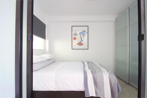 Hip & Cozy 2 room apt