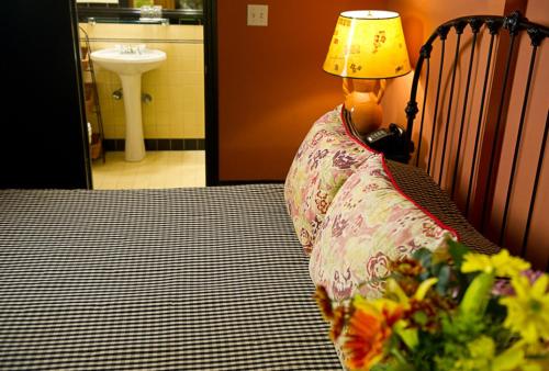 Hotel Boheme Image